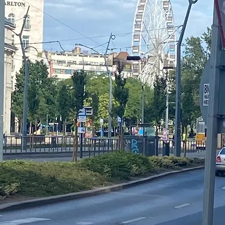 Apartament Center Of 3 *