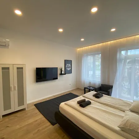 Center Of 3 בודפשט