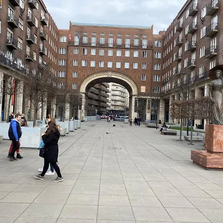 Center Of 3 דירה *