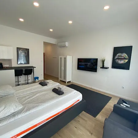 Center Of 3 Apartment